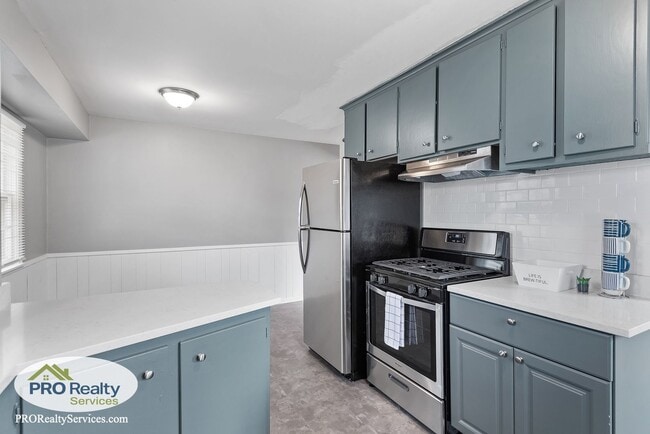 Photo - 431 Egret Blvd NW