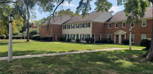 Photo - 3810 Hermitage Rd Apartment Unit J