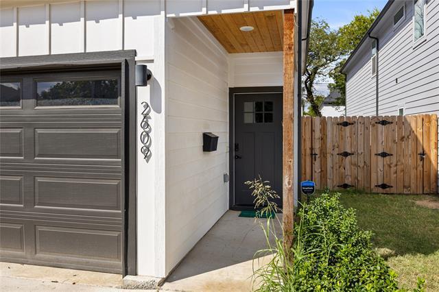 Photo - 2609 Warren Ave