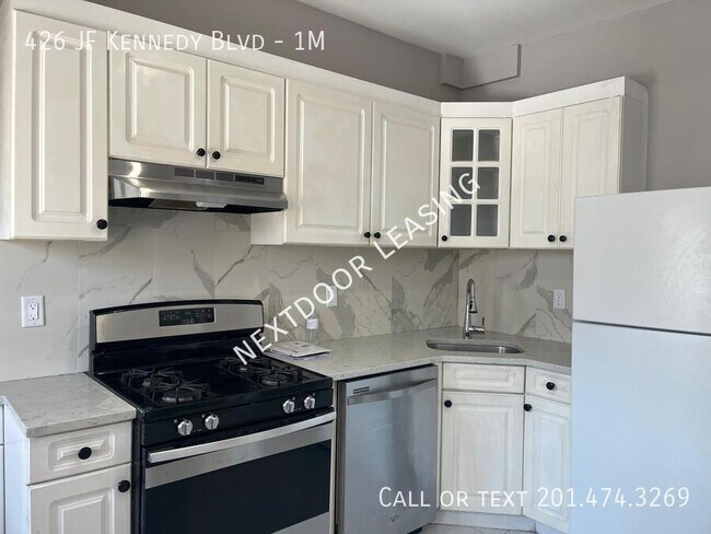 Photo - 426 John F. Kennedy Blvd Unidad 1M