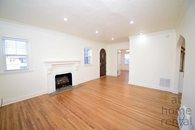 Photo - 1740 S Yorktown Ave