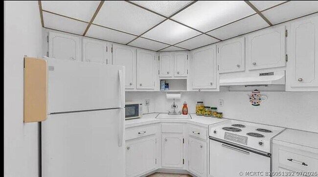 5200 NE 24th Terrace Unit 107-c