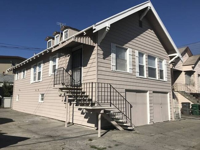 Building Photo - F03300-F Unit T3304