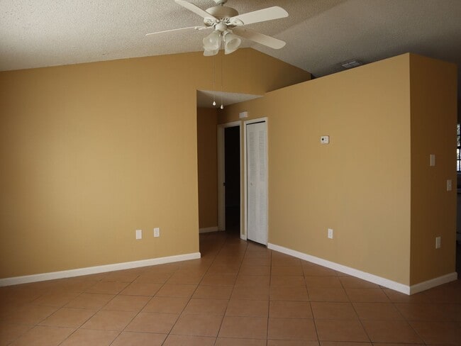 Photo - Move in condition 3 Bedrooms 2 Bath Carole Arcaro 386-216-4900 Deltona Lakes Realty
