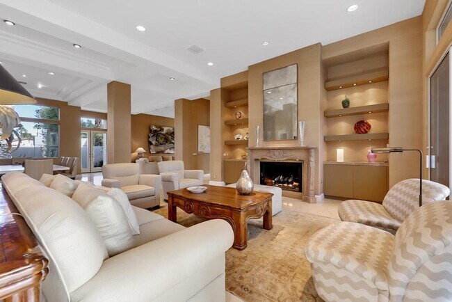 70955 Sunny Ln