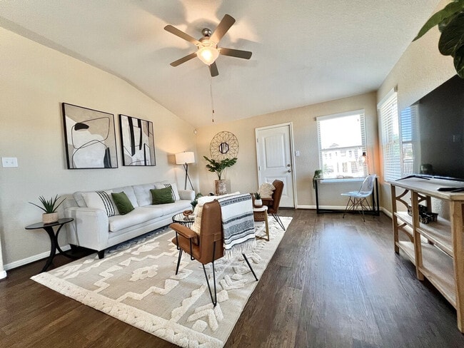 11235 Silver Rose Unit SI ID1621271P