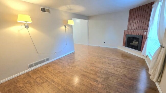 Photo - 3922 S Lamplighter Wy