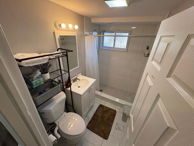 Photo - 35 Holiday Park Dr Unit 1