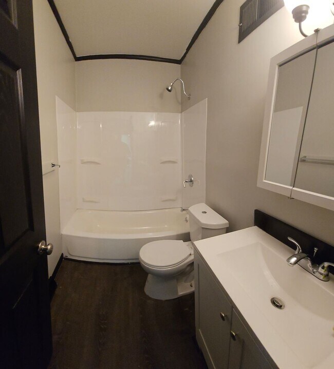 Photo - 370 N Columbus St Unit 370 N Columbus St  B