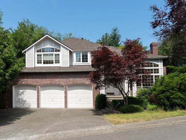 Building Photo - 4Bd/2.5Ba Bellevue House