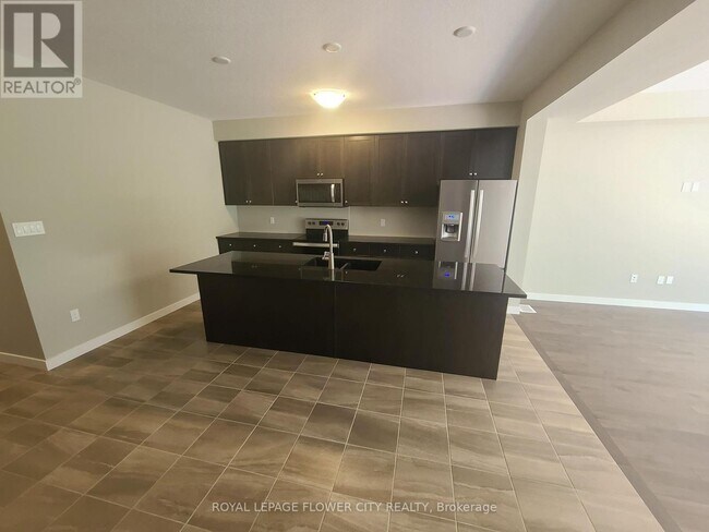 Photo - 928 Robert Ferrie Dr