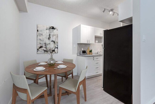 Photo - Mahoney Manor