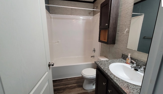 Photo - 25156 Au Lac Dr N