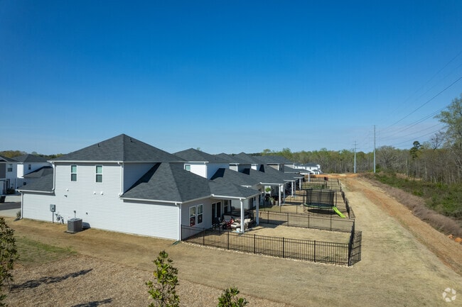 Photo - Gramercy Woods