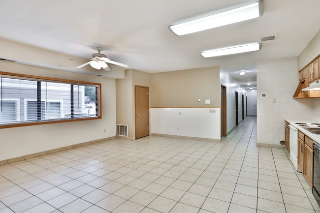 Photo - 918 17th Ave