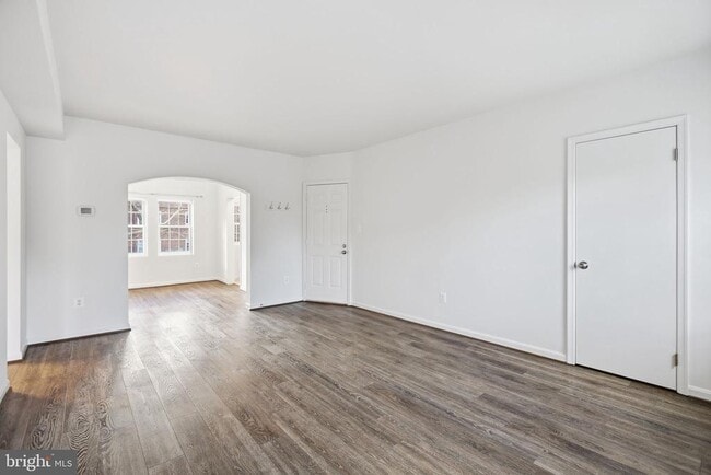 Photo - 1744 N Rhodes St Unit 310