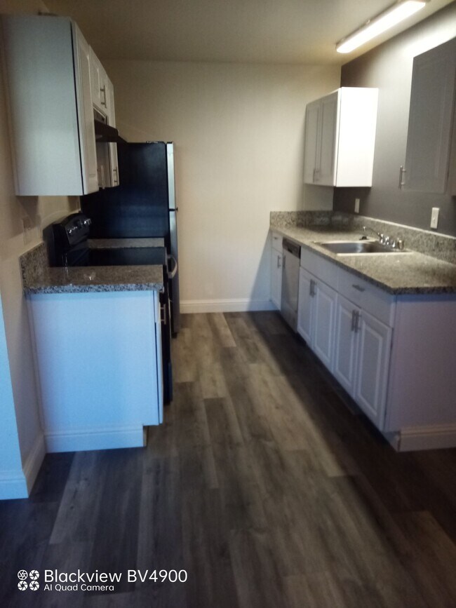 Photo - Florin Woods