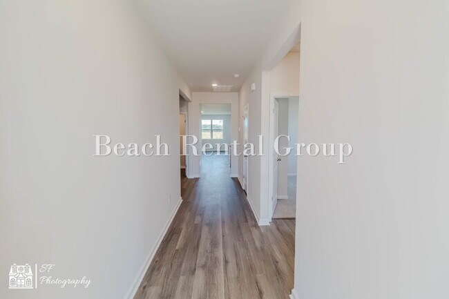 Photo - Modern Features, Classic Comfort!