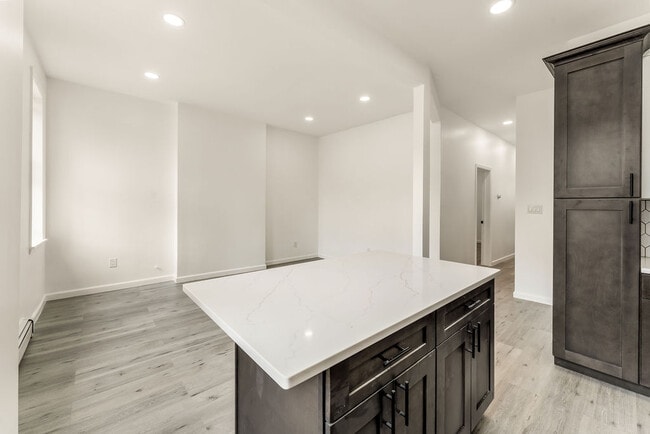 Photo - 393 Baldwin Ave Unit 2F