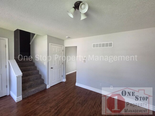 Photo - Spacious 3 Bedroom, 1 Bathroom Duplex for Rent