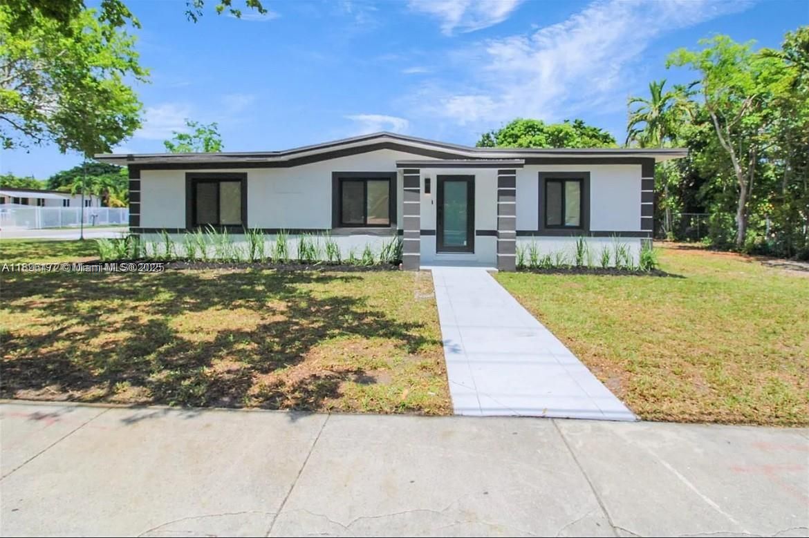 Photo - 13885 NW 5th Ave