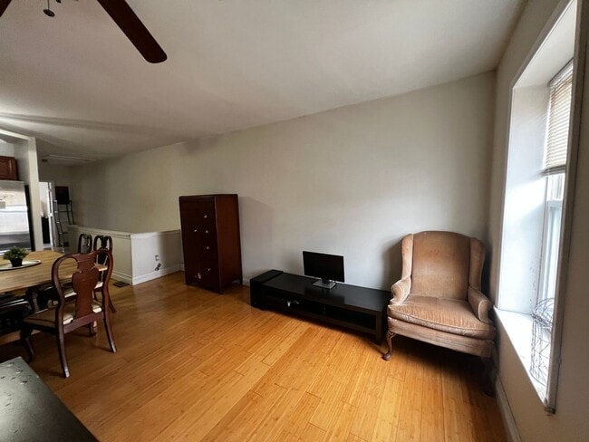 Photo - 425 N Preston St Unit 2F