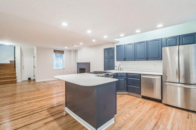 Photo - 1532 Naudain St
