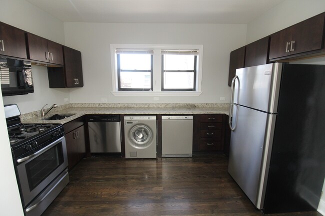 Photo - 1542 W Waveland Ave Unit 3