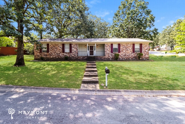 Building Photo - 204 Corkwood Dr Rental
