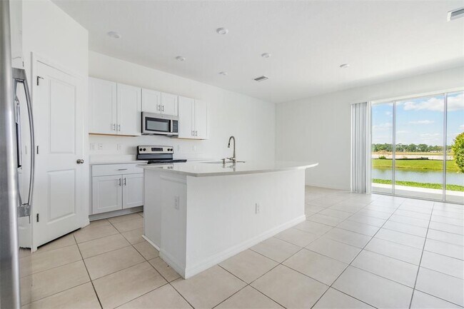 Photo - 2305 Alee Ln