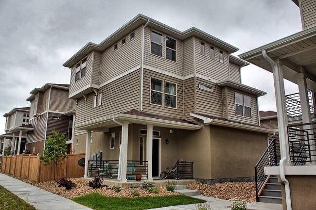 5 bed 3.5 bath home in the Meadows - 5 bed 3.5 bath home in the Meadows