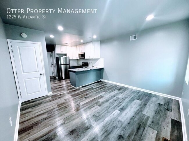 Photo - 1225 W Atlantic St
