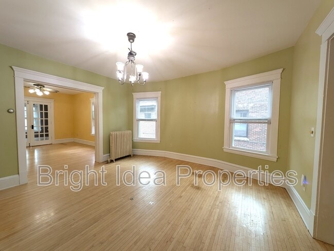 Photo - 2104 Emerson Ave S