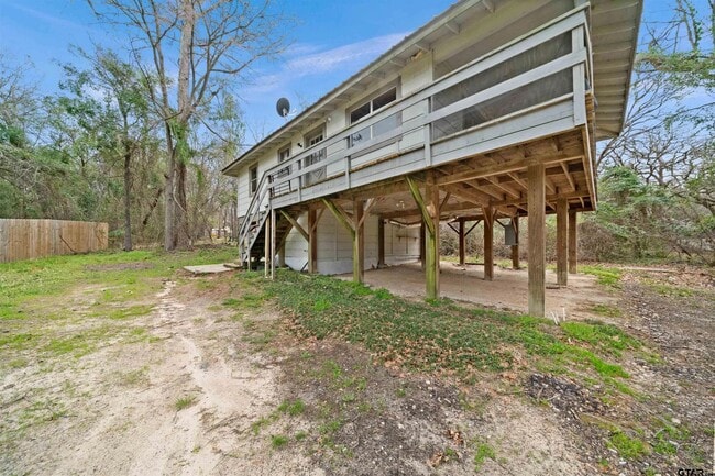Photo - 20973 Lakeview Dr
