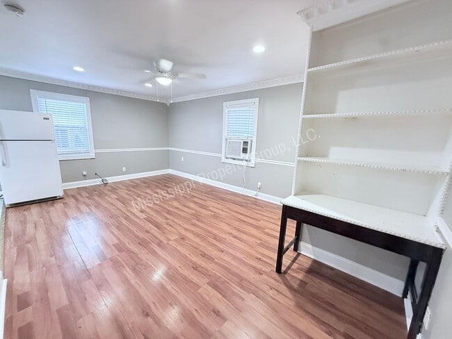 Photo - 1BR/1BA For Rent