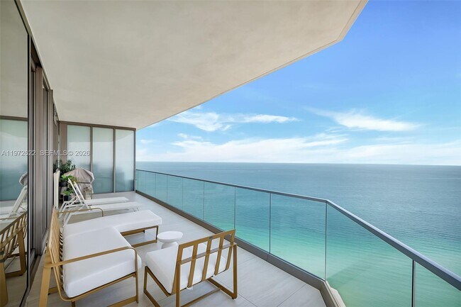 Photo - 18975 Collins Ave Unidad 3304