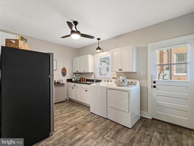Photo - 321 N Braddock St