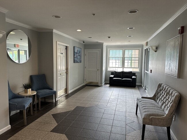 Photo - 20 Heaths Ct Unidad #309