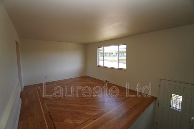 Photo - 3330 W Mountain Rd