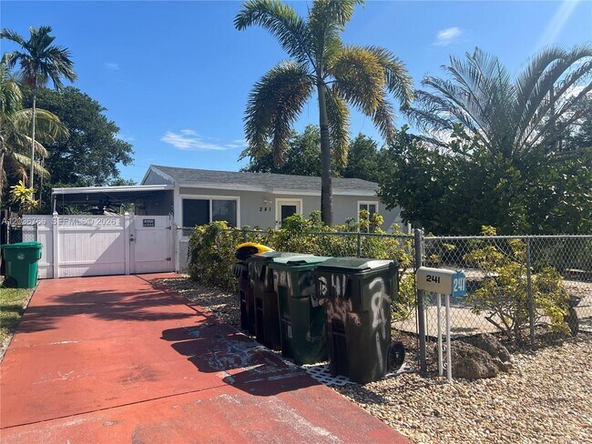 Photo - 241 SW 3rd Terrace