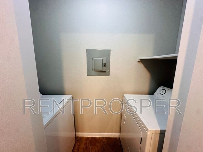 Photo - 5530 Chrishire Way Unit D106