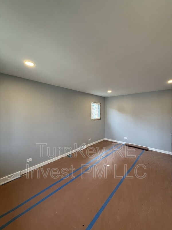 Photo - 7732 S Lotus Ave