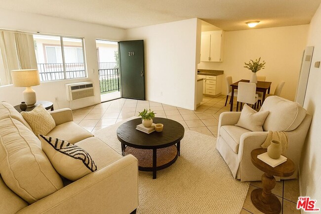 Building Photo - 8800 Cedros Ave Unit 219