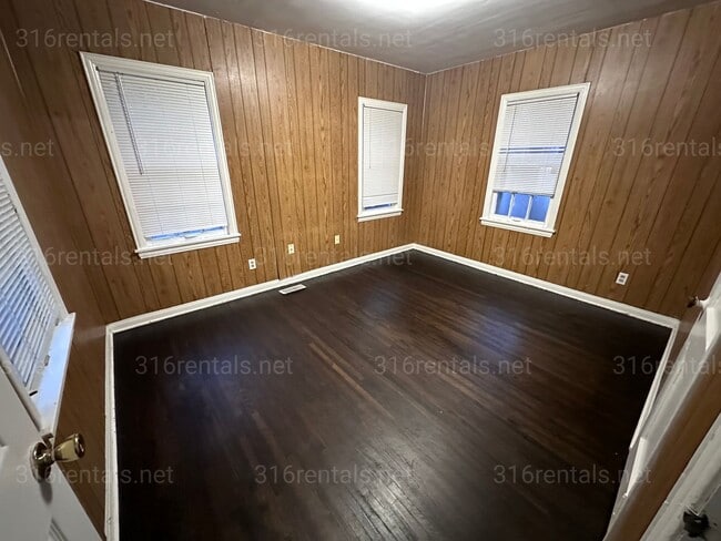Photo - 930-932 N Glendale Ave Unit 930 N Glendale Ave