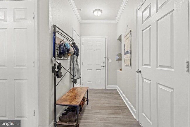 Building Photo - 3009 Nicosh Cir Unit 4301