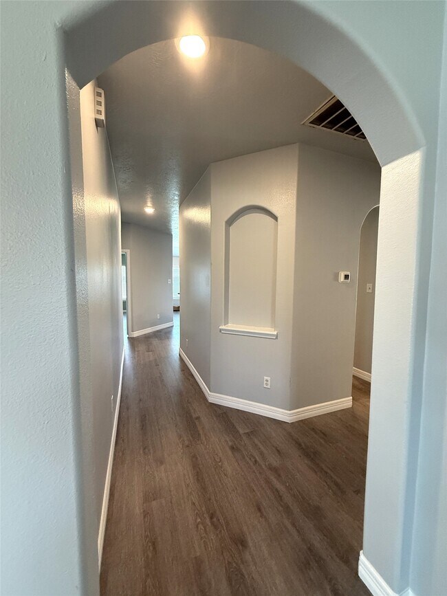 Photo - 850 Saltcreek Bend Ln