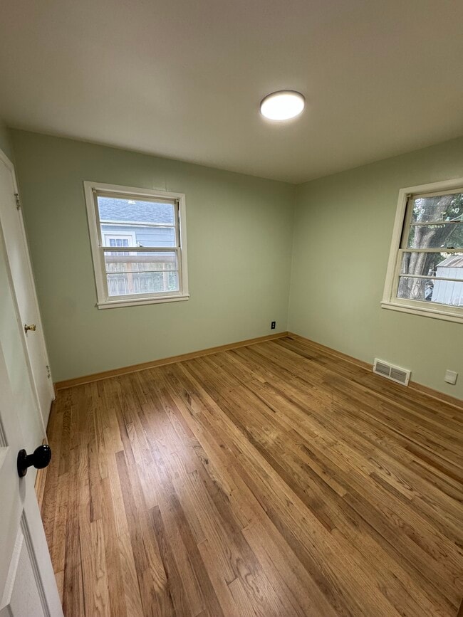 Photo - 849 Lexington Rd