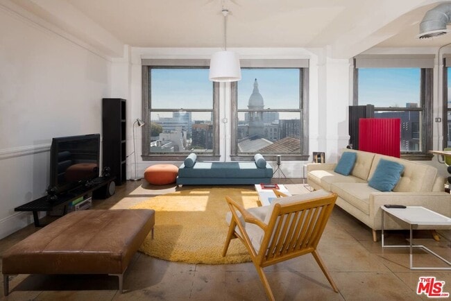Building Photo - 108 W 2nd St Unit 606 Rental