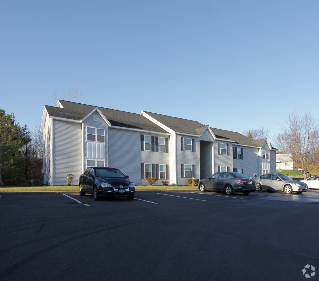 Building - Rosewood Garden Apartments