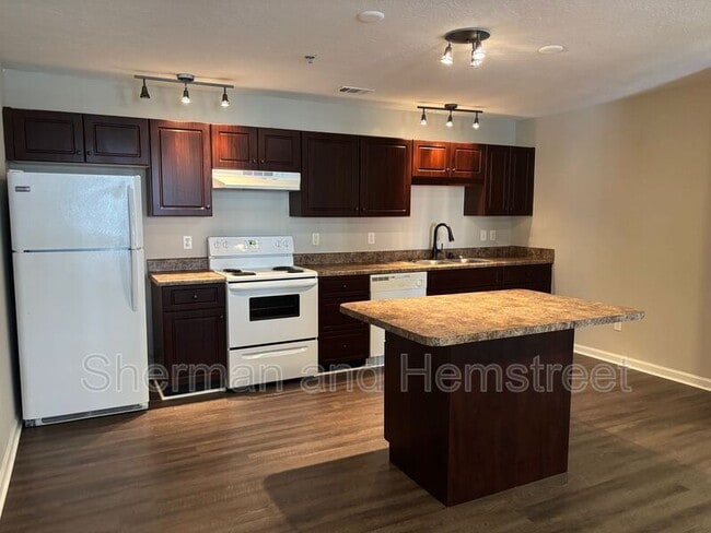 Photo - 3200 London Ct SW Unit 3200-101